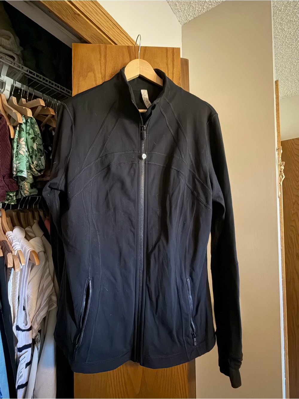 lululemon athletica Black Lightweight Full-Zip Jacket